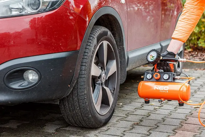Akülü kompresör Energy+ 8 bar 3,8 l, aküsüz
