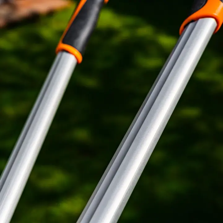Bypass tipi budama makası 765 mm, 40 mm'ye kadar kesim çapı, baskı gücünü %60 artıran dişli