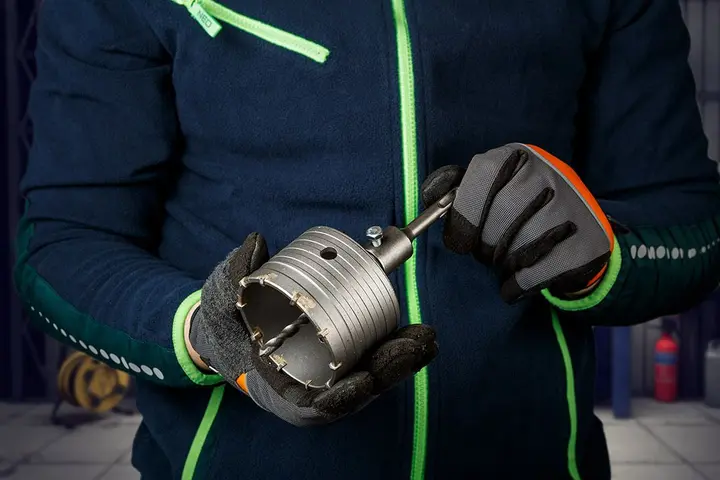 Karbür uçlu delik açma testeresi 80 mm, SDS+ adaptörlü ve kılavuz matkap uçlu