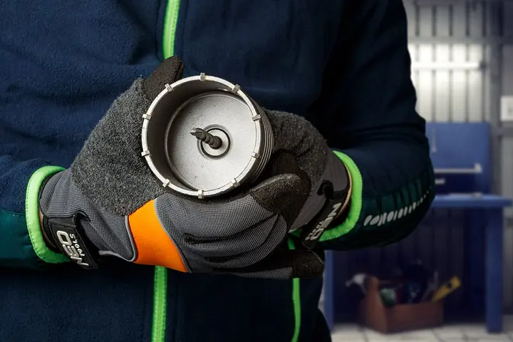 Karbür uçlu delik açma testeresi 85 mm, HEX adaptörlü ve kılavuz matkap uçlu