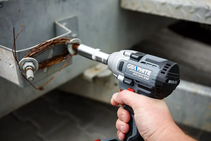 Kömürsüz darbeli somun sıkma makinesi 18V, 330Nm, ½, Energy+, akü hariç