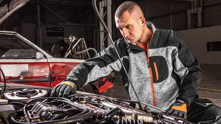 Softshell Takviyeli Örme Sweatshirt