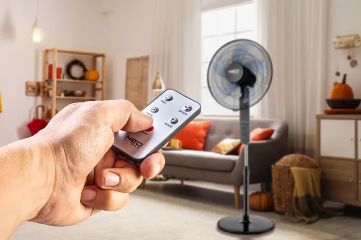 Yer vantilatörü 50W, ø 40 cm, 3 hız, salınımlı, uzaktan kumandalı