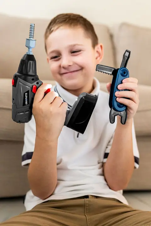 Çocuklar için alet çantası